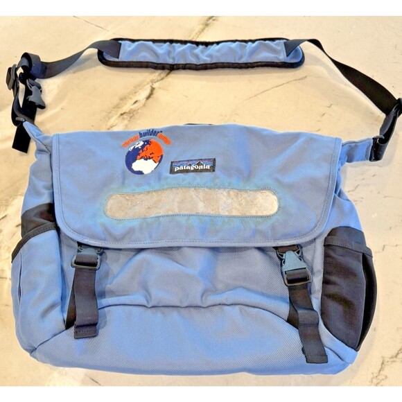 Patagonia Unisex Large Messenger Crossbody Shoulder Bag, Padded Laptop Pocket